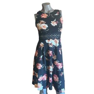 HOMEYEE Black Floral Fit & Flare Dress Lace Waist Sleeveless Size S